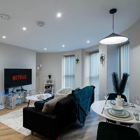 1bed Modern By Victoria Quarter