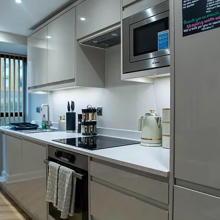 1bed Modern By Victoria Quarter *