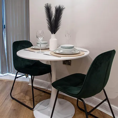 1bed Modern By Victoria Quarter